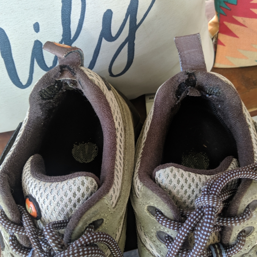 Merrell size 8 - Picture 5 of 5
